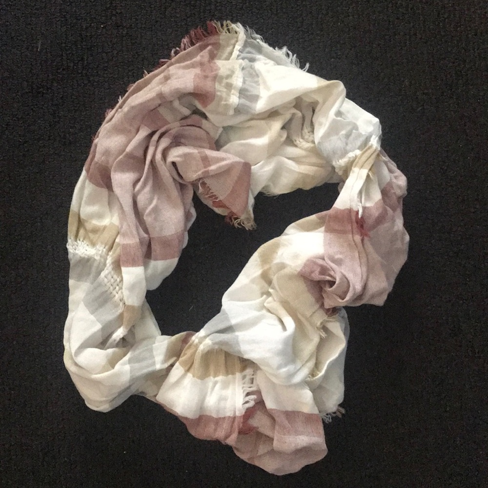 Octavia infinity scarf